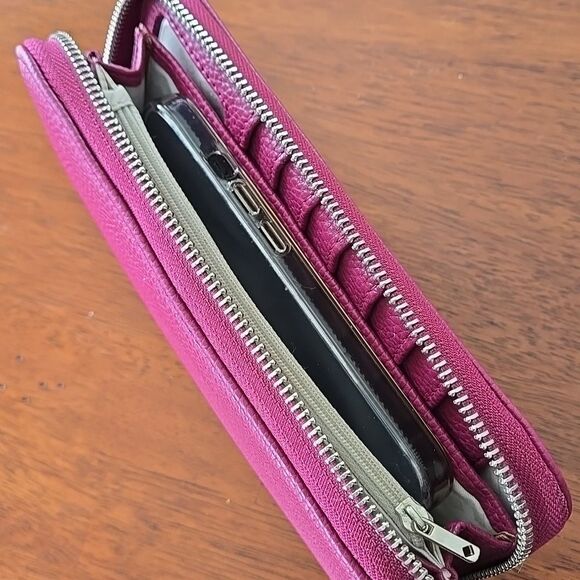 Wallet Thirty-One wallet pebble faux leather zip coin cash cards chic magenta - Picture 2 of 16